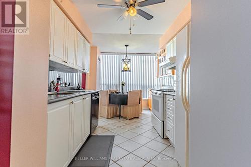 1112 - 12 Laurelcrest Street, Brampton, ON - Indoor Photo Showing Kitchen