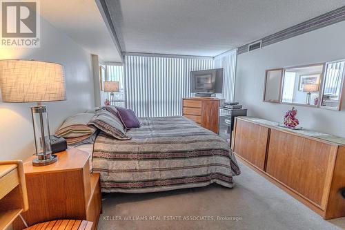 1112 - 12 Laurelcrest Street, Brampton, ON - Indoor Photo Showing Bedroom