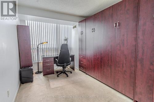 1112 - 12 Laurelcrest Street, Brampton, ON - Indoor