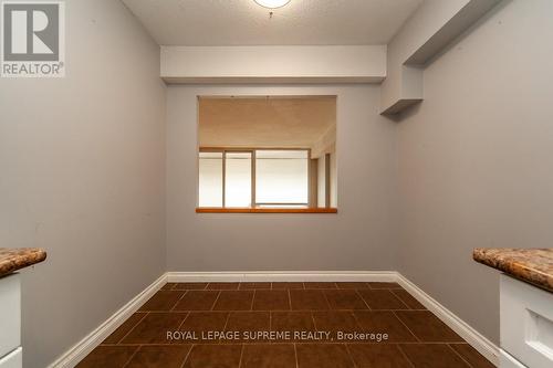 105 - 270 Scarlett Road, Toronto, ON - Indoor Photo Showing Other Room