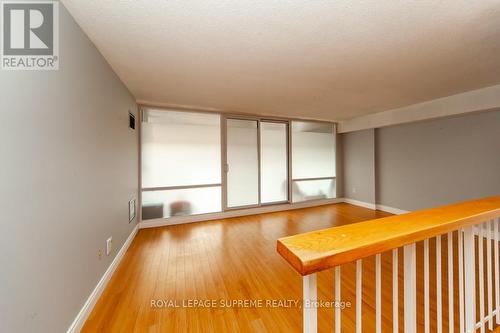 105 - 270 Scarlett Road, Toronto, ON - Indoor Photo Showing Other Room