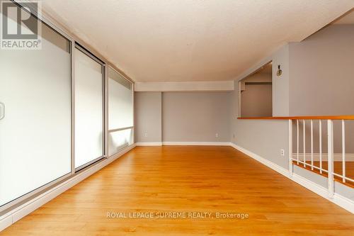 105 - 270 Scarlett Road, Toronto, ON - Indoor Photo Showing Other Room