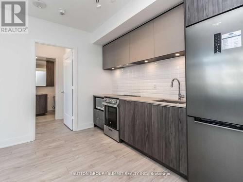 1004 - 65 Annie Craig Road, Toronto, ON - Indoor Photo Showing Kitchen