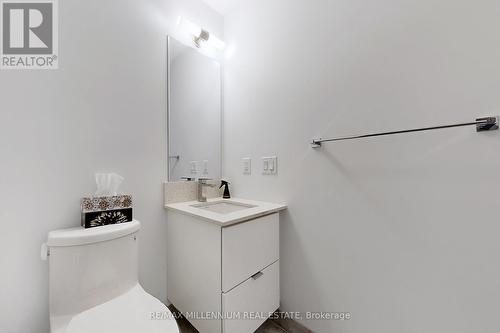 807 - 30 Elm Drive W, Mississauga, ON - Indoor Photo Showing Bathroom