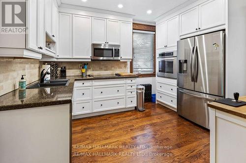 31 Hewitt Avenue, Toronto, ON - Indoor Photo Showing Kitchen With Stainless Steel Kitchen With Double Sink