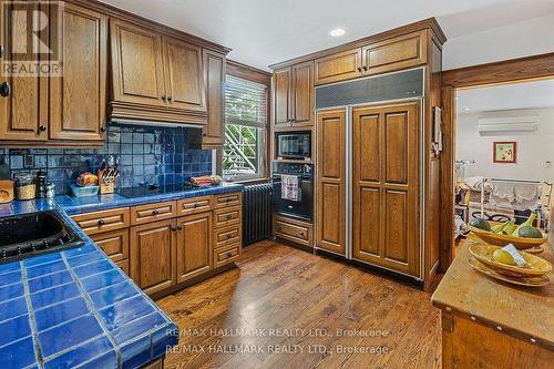 31 Hewitt Avenue, Toronto, ON - Indoor Photo Showing Kitchen