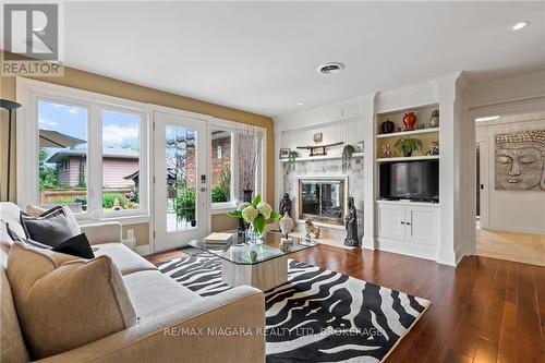 181 Lakeshore Road, St. Catharines, ON - Indoor Photo Showing Living Room With Fireplace