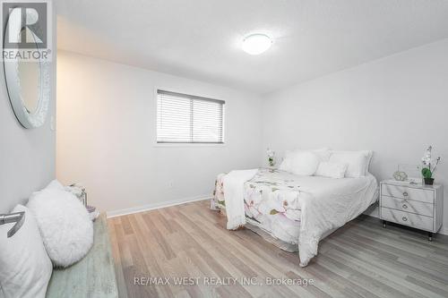 848 Stark Circle, Milton, ON - Indoor Photo Showing Bedroom