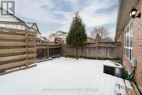 848 Stark Circle, Milton, ON - Outdoor