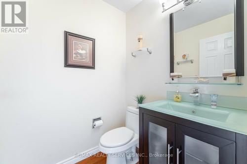 140 Lord Simcoe Drive W, Brampton, ON - Indoor Photo Showing Bathroom