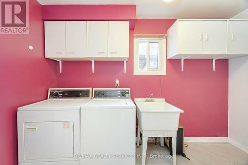 140 Lord Simcoe Drive W, Brampton, ON - Indoor Photo Showing Laundry Room