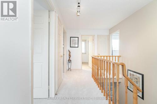 140 Lord Simcoe Drive W, Brampton, ON - Indoor Photo Showing Other Room