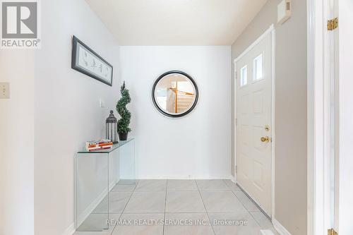 140 Lord Simcoe Drive W, Brampton, ON - Indoor Photo Showing Other Room