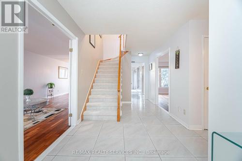 140 Lord Simcoe Drive W, Brampton, ON - Indoor Photo Showing Other Room