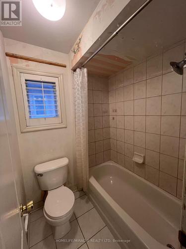 1880 Falconwood Way, Pickering, ON - Indoor Photo Showing Bathroom