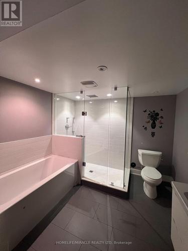 1880 Falconwood Way, Pickering, ON - Indoor Photo Showing Bathroom