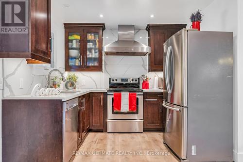 3321 Monica Drive, Mississauga, ON - Indoor Photo Showing Kitchen With Stainless Steel Kitchen With Upgraded Kitchen