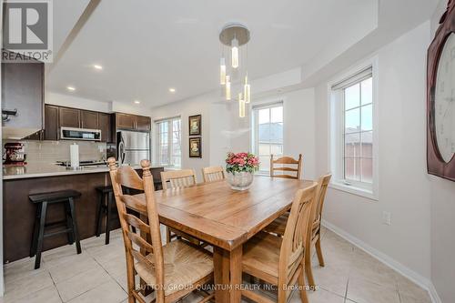 2 - 2614 Dashwood Drive, Oakville, ON - Indoor Photo Showing Dining Room