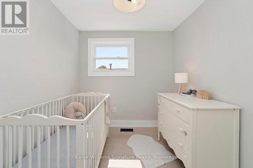 49 Spartan Avenue, Hamilton (Stoney Creek), ON - Indoor Photo Showing Bedroom