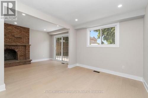 49 Spartan Avenue, Hamilton (Stoney Creek), ON - Indoor With Fireplace