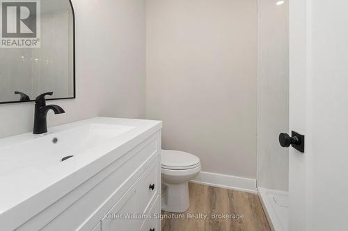 49 Spartan Avenue, Hamilton (Stoney Creek), ON - Indoor Photo Showing Bathroom