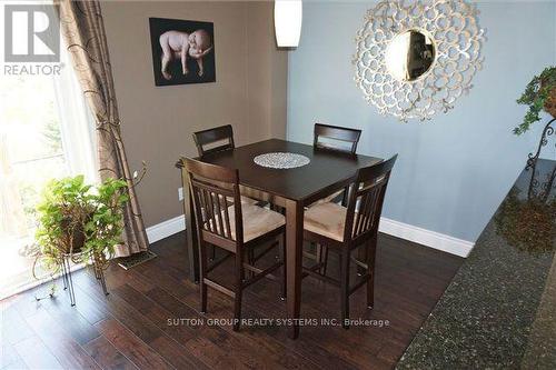 325 Hobbs Crescent, Milton, ON - Indoor Photo Showing Dining Room