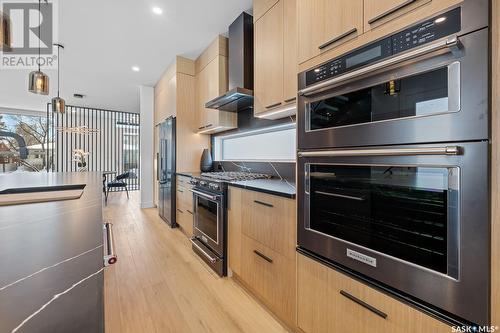 3061 Montague Street, Regina, SK - Indoor Photo Showing Kitchen With Upgraded Kitchen