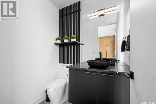 3061 Montague Street, Regina, SK - Indoor Photo Showing Bathroom