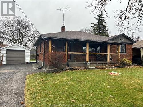 37 Maple Street, Chatham, ON - Outdoor With Deck Patio Veranda