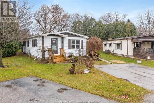 18 James Court, Chatham, ON - Outdoor With Facade