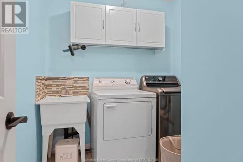 1535 Lovell Crescent, Lasalle, ON - Indoor Photo Showing Laundry Room