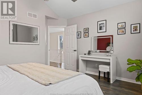 1535 Lovell Crescent, Lasalle, ON - Indoor Photo Showing Bedroom