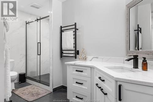 1535 Lovell Crescent, Lasalle, ON - Indoor Photo Showing Bathroom