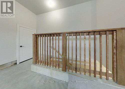 Garage Stairwell to lower - 8 Bouw Place, Dutton/Dunwich (Dutton), ON - Indoor Photo Showing Other Room