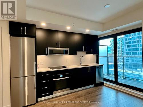 511 - 180 George Street S, Ottawa, ON - Indoor Photo Showing Kitchen With Upgraded Kitchen