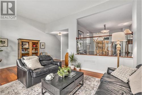 34 - 655 Richmond Road, Ottawa, ON - Indoor Photo Showing Living Room