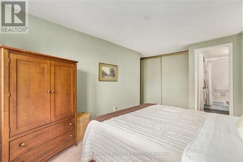 34 - 655 Richmond Road, Ottawa, ON - Indoor Photo Showing Bedroom