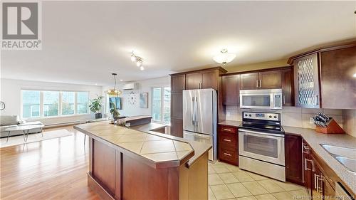 162 Osborne Avenue, Saint John, NB - Indoor Photo Showing Kitchen With Double Sink