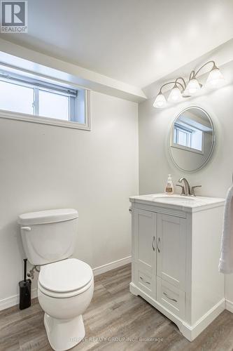 430 Belhaven Road, London, ON - Indoor Photo Showing Bathroom