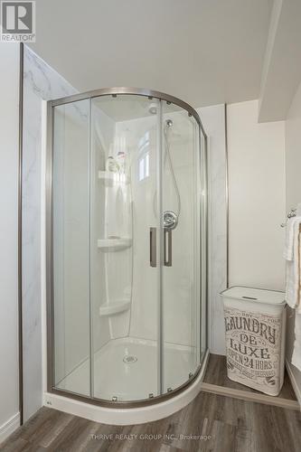 430 Belhaven Road, London, ON - Indoor Photo Showing Bathroom