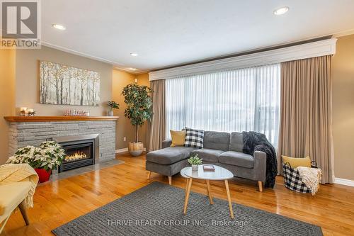 430 Belhaven Road, London, ON - Indoor Photo Showing Living Room With Fireplace