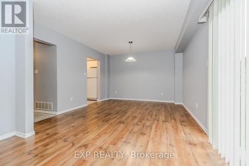 2 - 125 Sekura Crescent, Cambridge, ON - Indoor Photo Showing Other Room