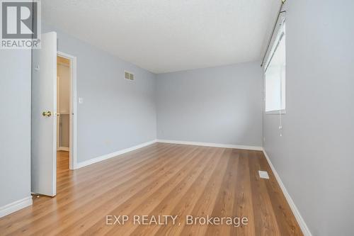 2 - 125 Sekura Crescent, Cambridge, ON - Indoor Photo Showing Other Room