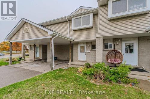 2 - 125 Sekura Crescent, Cambridge, ON - Outdoor With Facade