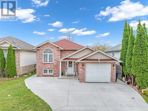 2384 Trappers Avenue, Windsor, ON - Outdoor With Facade