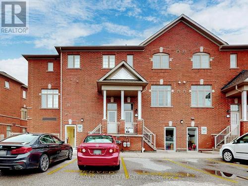 23 - 38 Greensborough Village Circle, Markham (Greensborough), ON - Outdoor