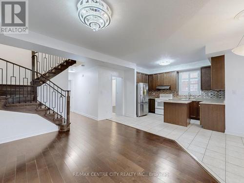 23 - 38 Greensborough Village Circle, Markham (Greensborough), ON - Indoor Photo Showing Kitchen