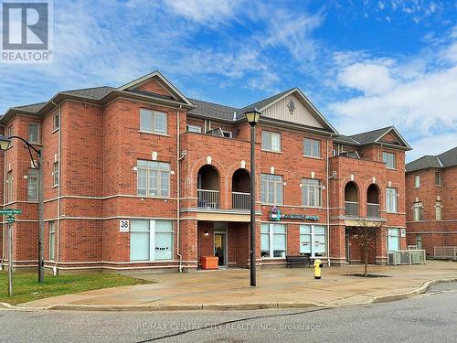 23 - 38 Greensborough Village Circle, Markham (Greensborough), ON - Outdoor With Balcony With Facade