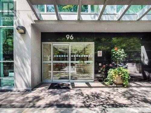 1402 - 96 St. Patrick Street, Toronto, ON - Outdoor