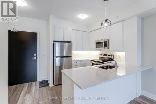 110 - 50 Lakebreze Drive, Clarington, ON - Indoor Photo Showing Kitchen With Double Sink With Upgraded Kitchen